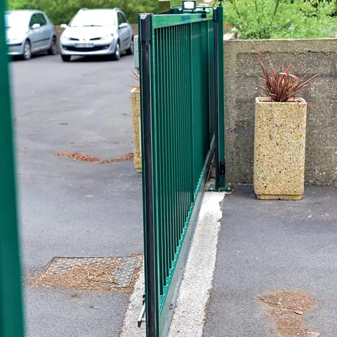 Portail ou portillon — réalisation Clôtures Caudevel