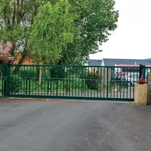 Portail ou portillon — réalisation Clôtures Caudevel